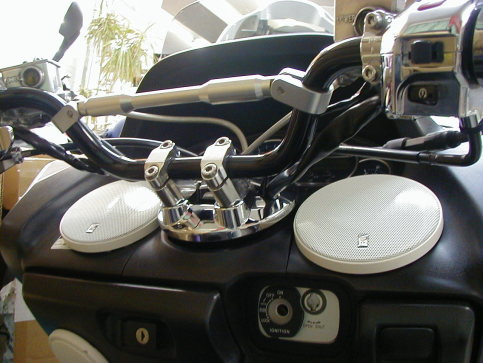 YAMAHA マジェスティー マリンスピーカー取り付け