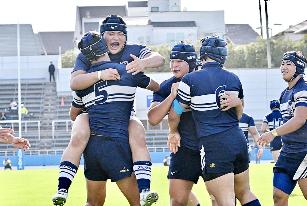 桐蔭学園が2大会連続22度目の優勝 東海大相模に競り勝つ 全国高校