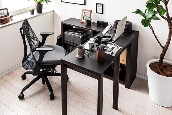 ブランドマネージャーが語る「できる男を味わえる」自分だけのオフィス