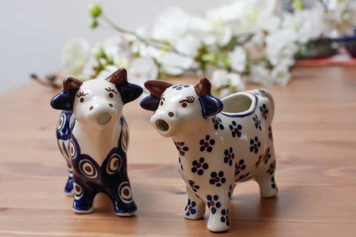 WIZA社の牛の使い方 ケルセン- 愛らしい陶器ポーリッシュポタリー