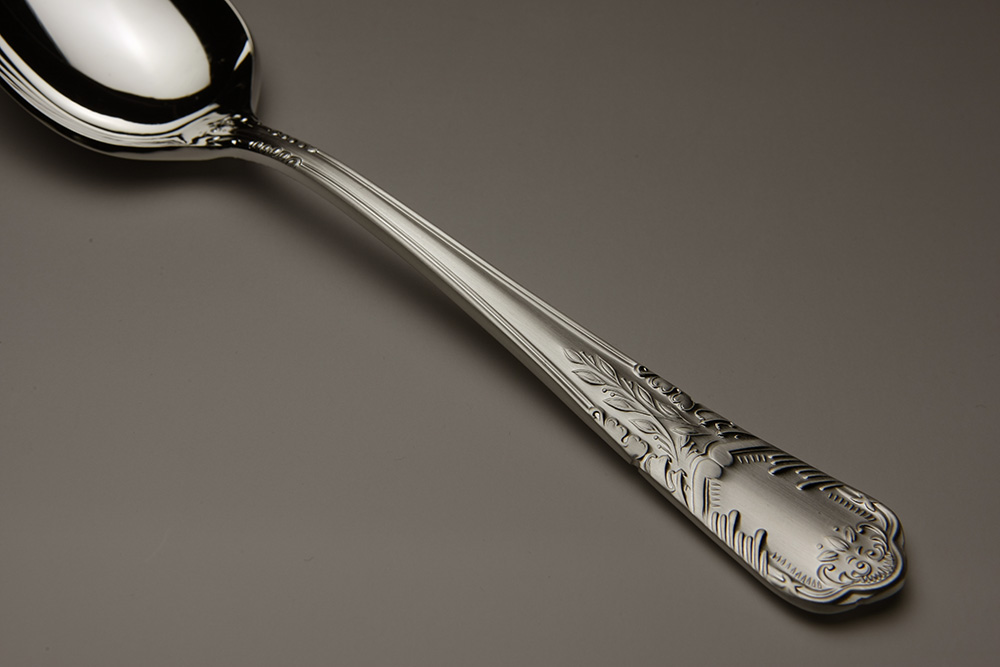 高級ホテルが使う洋白銀食器【ロイヤルスプーン】