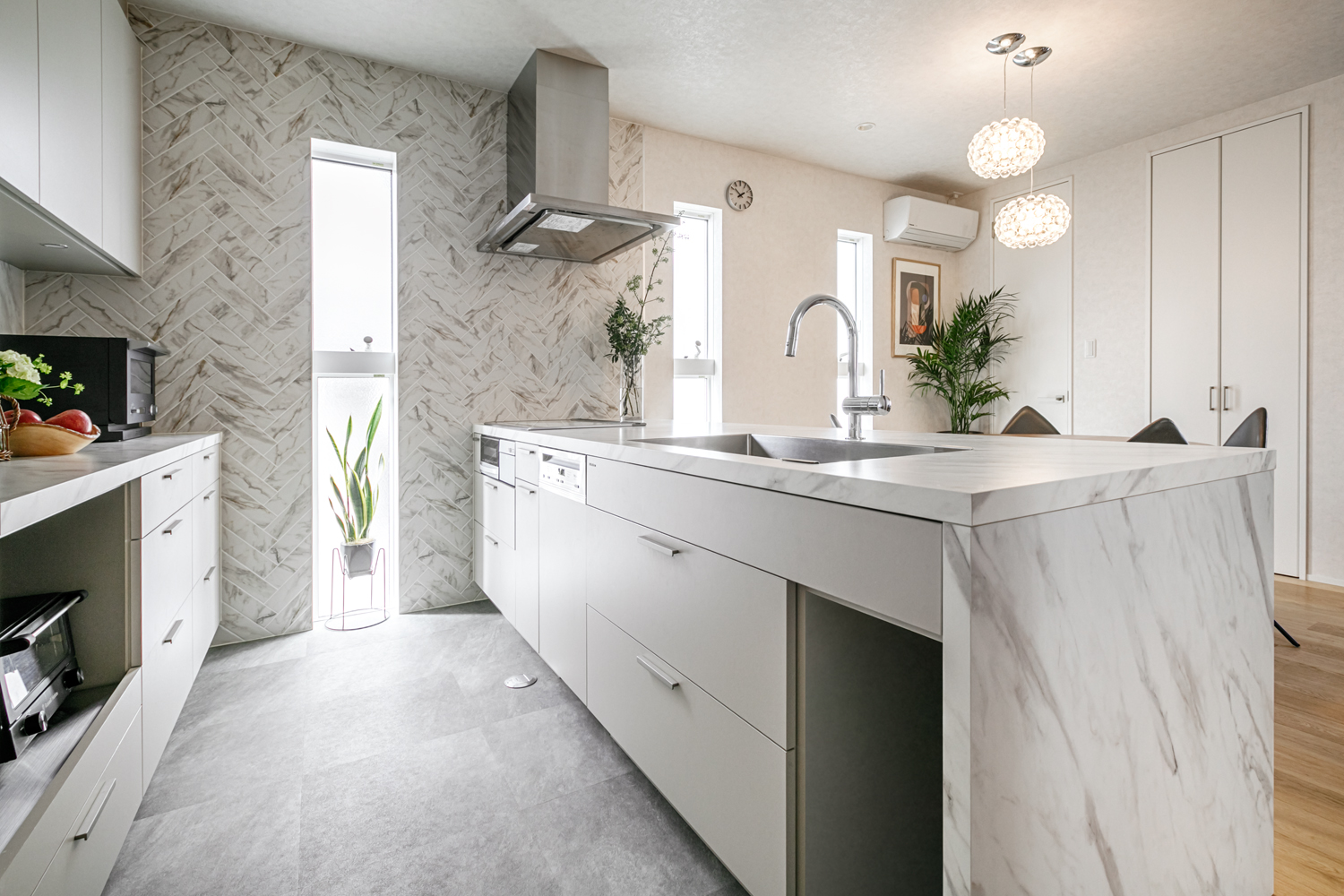 2019.12.25「ホワイトマーブルに恋して」REAL KITCHEN&INTERIORにてご