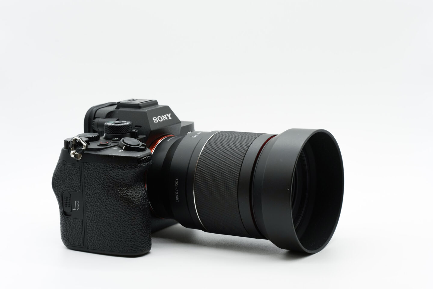 サムヤンレンズ第3世代「Prima」になった SAMYANG AF 35mm F1.4 P FE