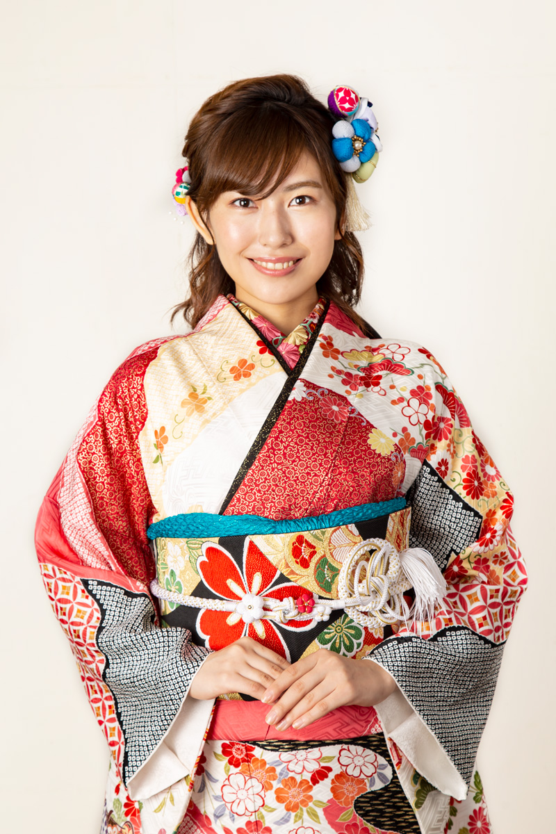 MK-701】濃ピンク×赤地の花と御所車文様振袖 | 日本最大級の着物・振袖