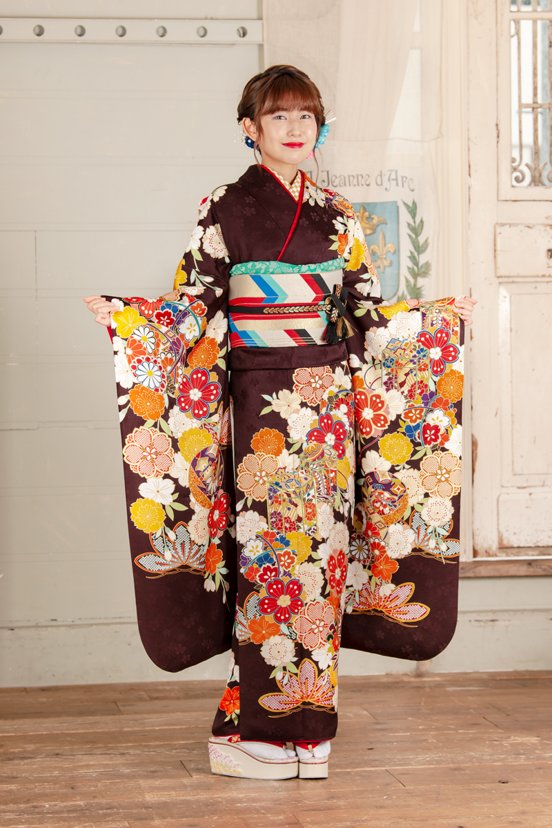 MK-805】ブラウン地に金彩桜の舞 | 日本最大級の着物・振袖