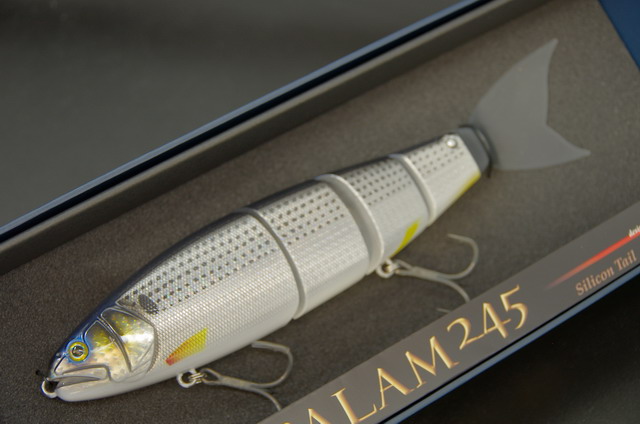 マドネスジャパン バラム245（MADNESS JAPAN BALAM 245） 【シーバス