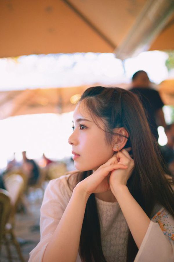 乃木坂46 筒井あやめ 1st 写真集 感情の隙間 【紀伊國屋書店限定カバー