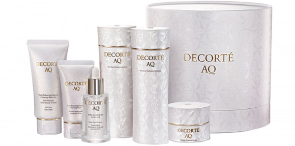 緊急】AQ ラディアンス コフレ【2個ずつ予約数をいただけました