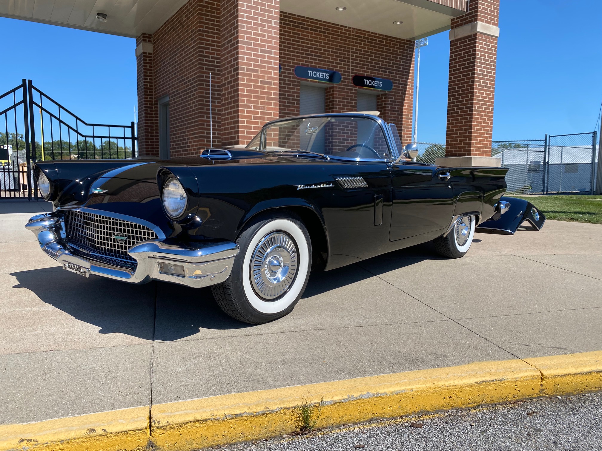 1957 Ford Thunderbird - $39,900 - Klemme Klassic Kars