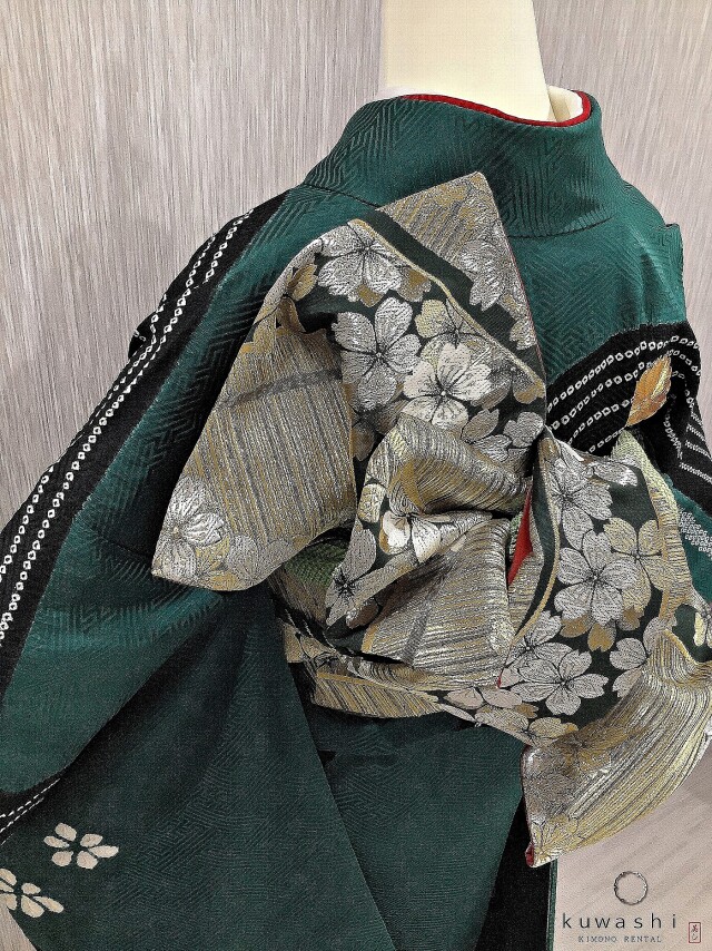 正絹振袖レンタル】 80004 グリーン／ブラック流水柄絞り刺繍正絹