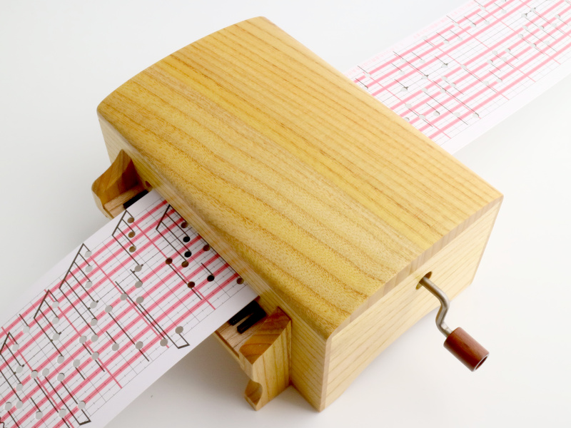 KUMANODO / s0145,s0146 うるしピアノ手回しオルゴール