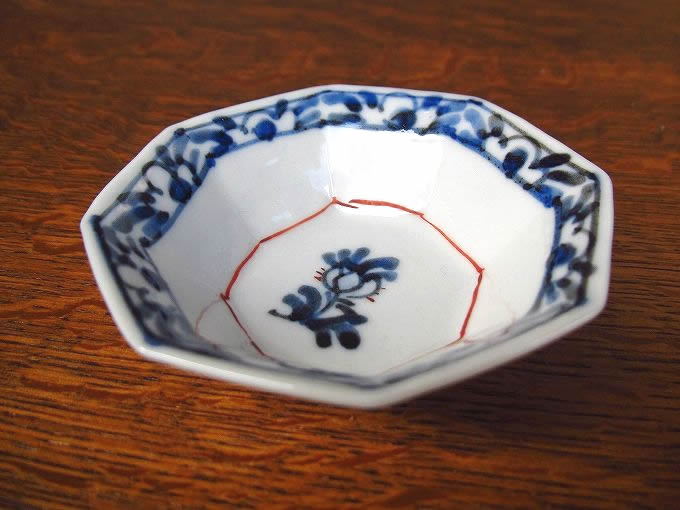 正木春蔵（九谷焼）の色絵八角豆皿 | 東京世田谷の買取専門店くらしのくら