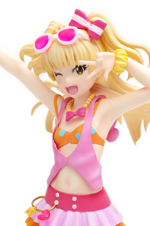 凸レーション 城ヶ崎 莉嘉 | 株式会社ウェーブ