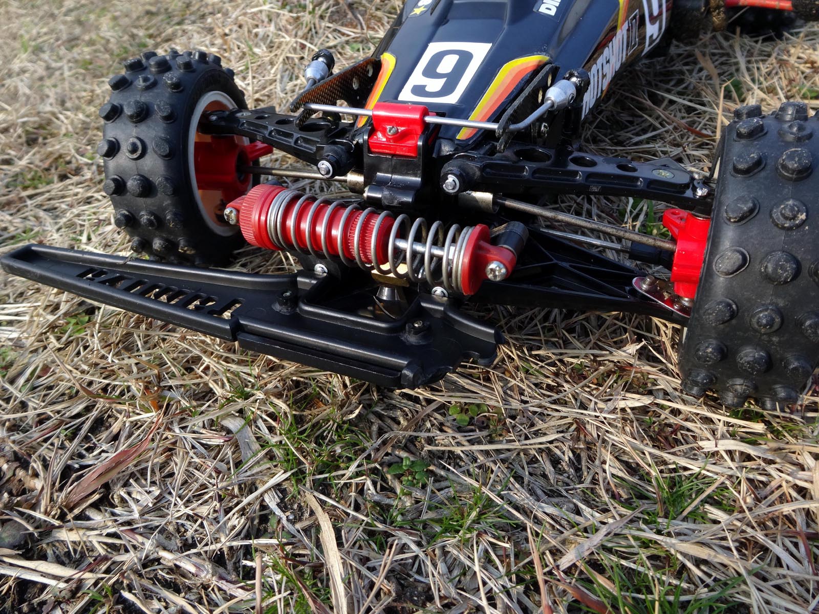 ホットショット2の折れたバンパーをプラリペアで修理