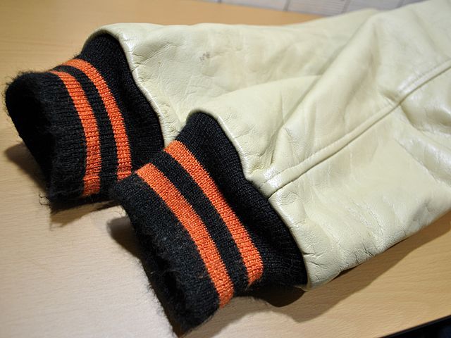 1980s【BUTWIN】チェーンステッチ刺繍袖レザースタジャン Black - 古着