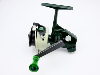 ABU カーディナル3用 アルミベイルマウントスクリュー