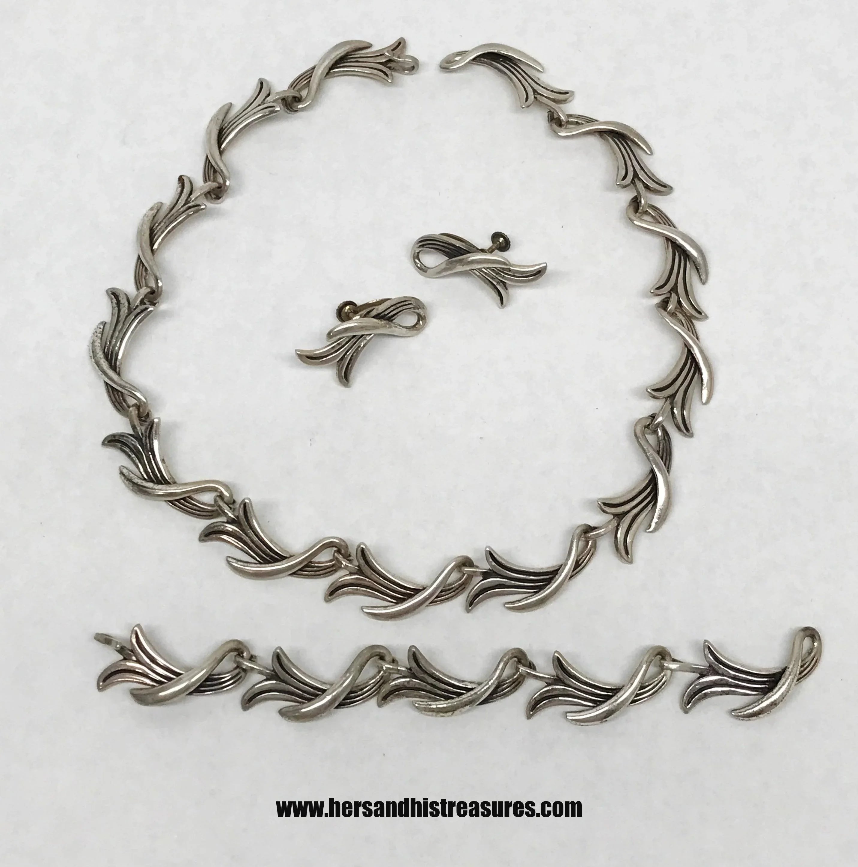 Vintage 1950's MB Signed Taxco Mexico 950 Silver Wave Link