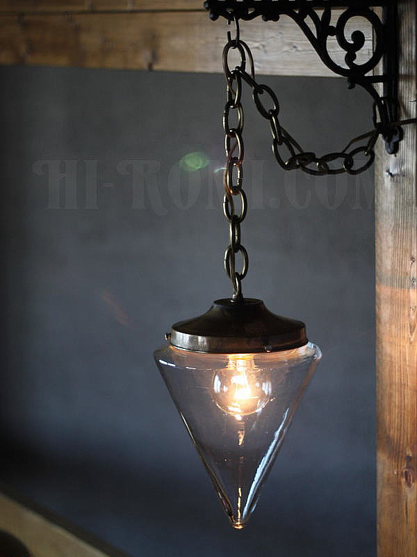 工業系ペンダントライト照明｜三角ガラスシェードスワッグランプ