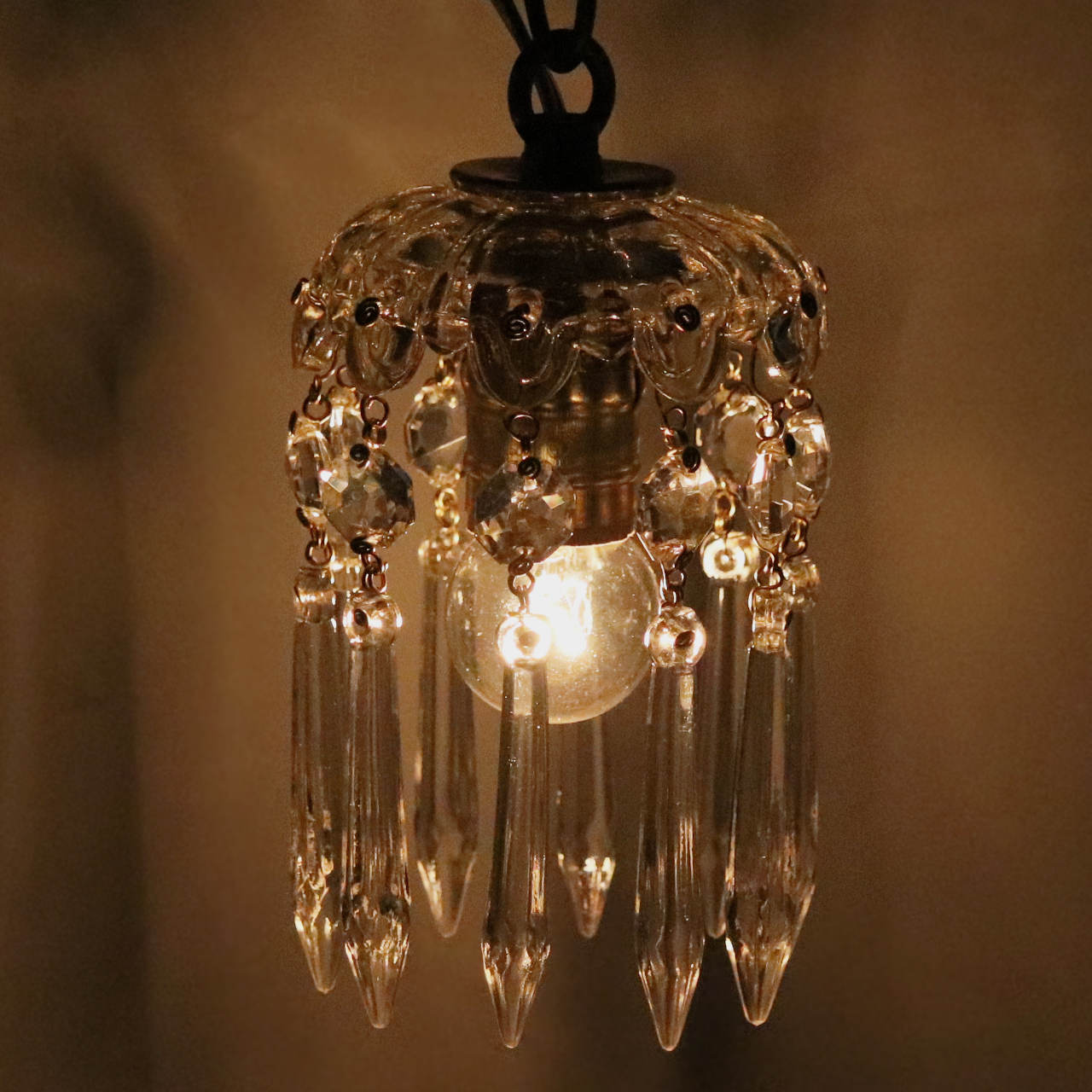 ヴィンテージミニシャンデリアペンダントライトガラス製アロープリズム