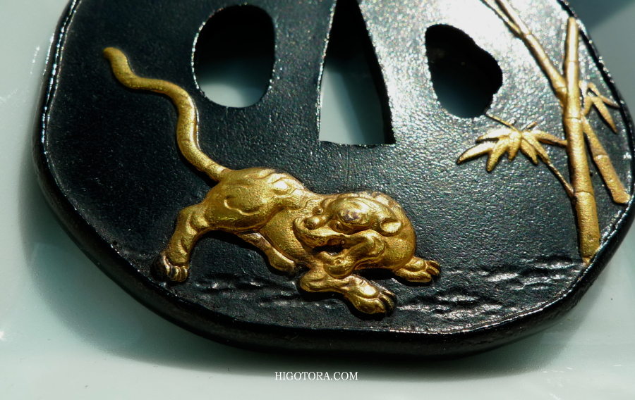 日本刀金具一覧（カタログ）ページ。鍔、目貫、縁頭鐺など