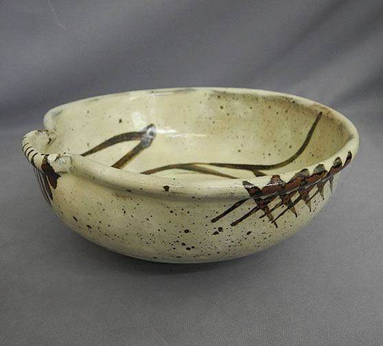 10025] 13代中里太郎右衛門 その他 唐津絵粉引 片口 - 広田屋 ブランド