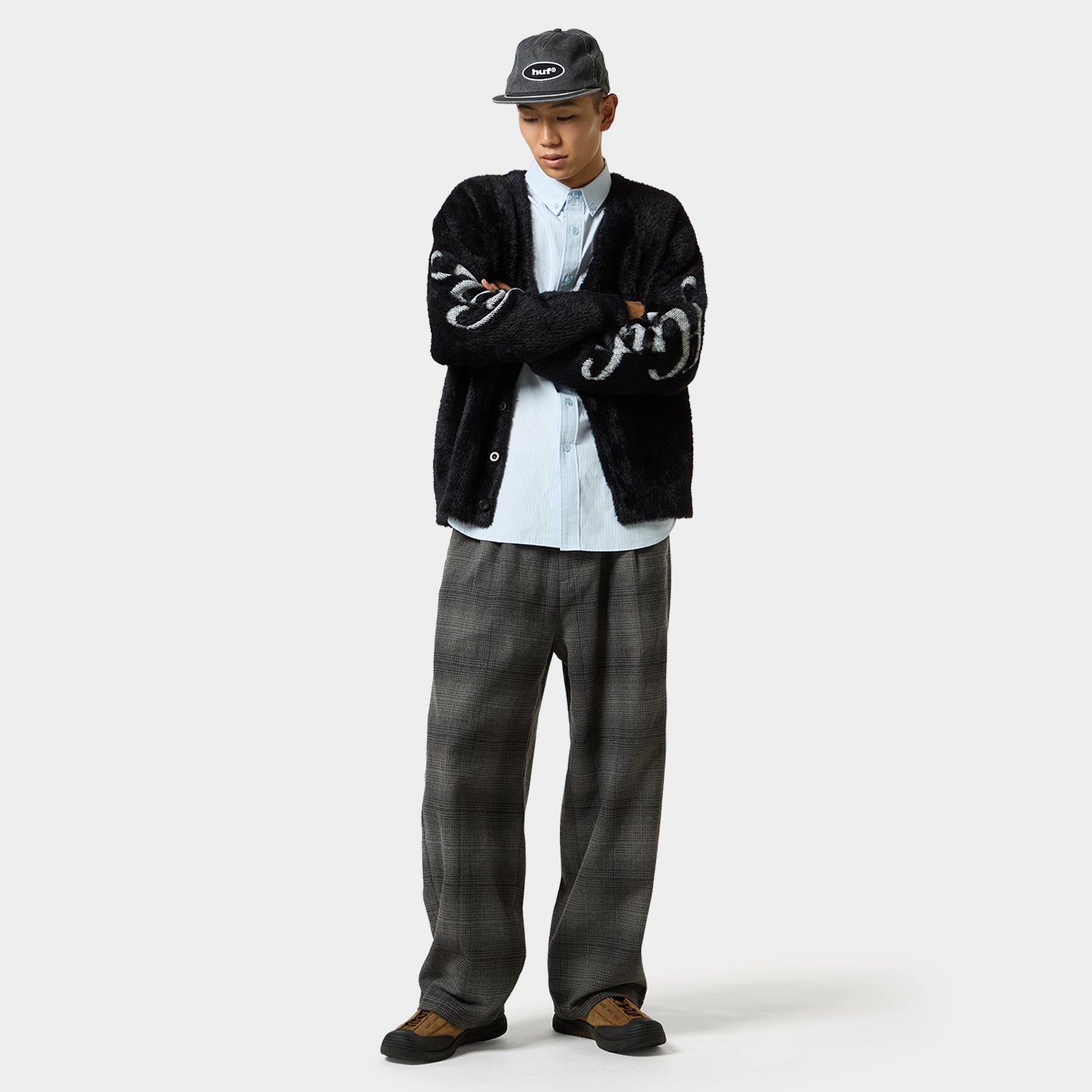 THE CROWN CARDIGAN｜KNITS & SWEATERS（ニット&セーター）｜【公式