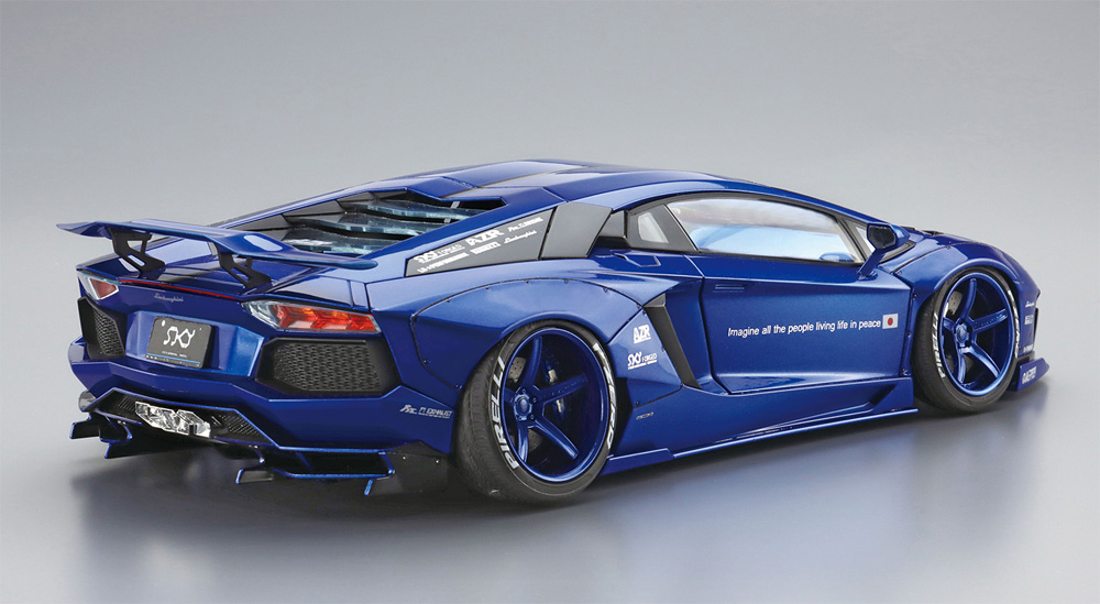 1/24 リバティーウォーク LBワークス ランボルギーニ アヴェンタドール