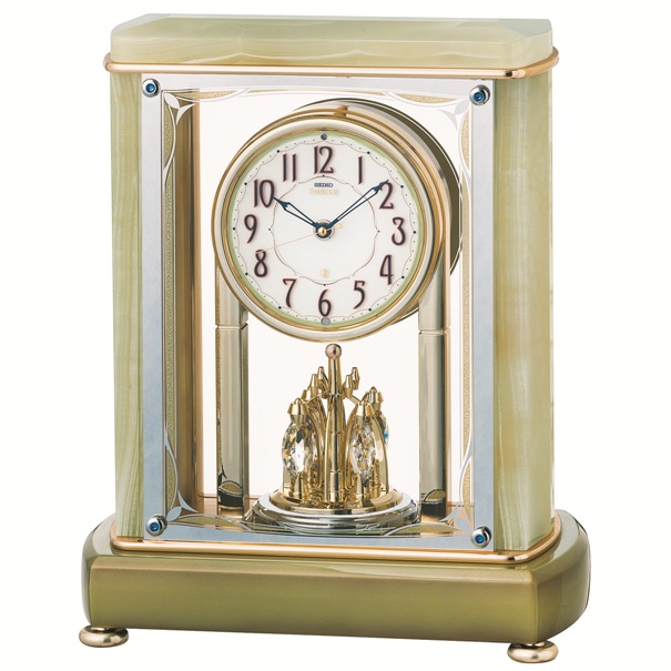 重厚な佇まいで悠然と時を刻む風格のオニキス・クロック！ セイコー