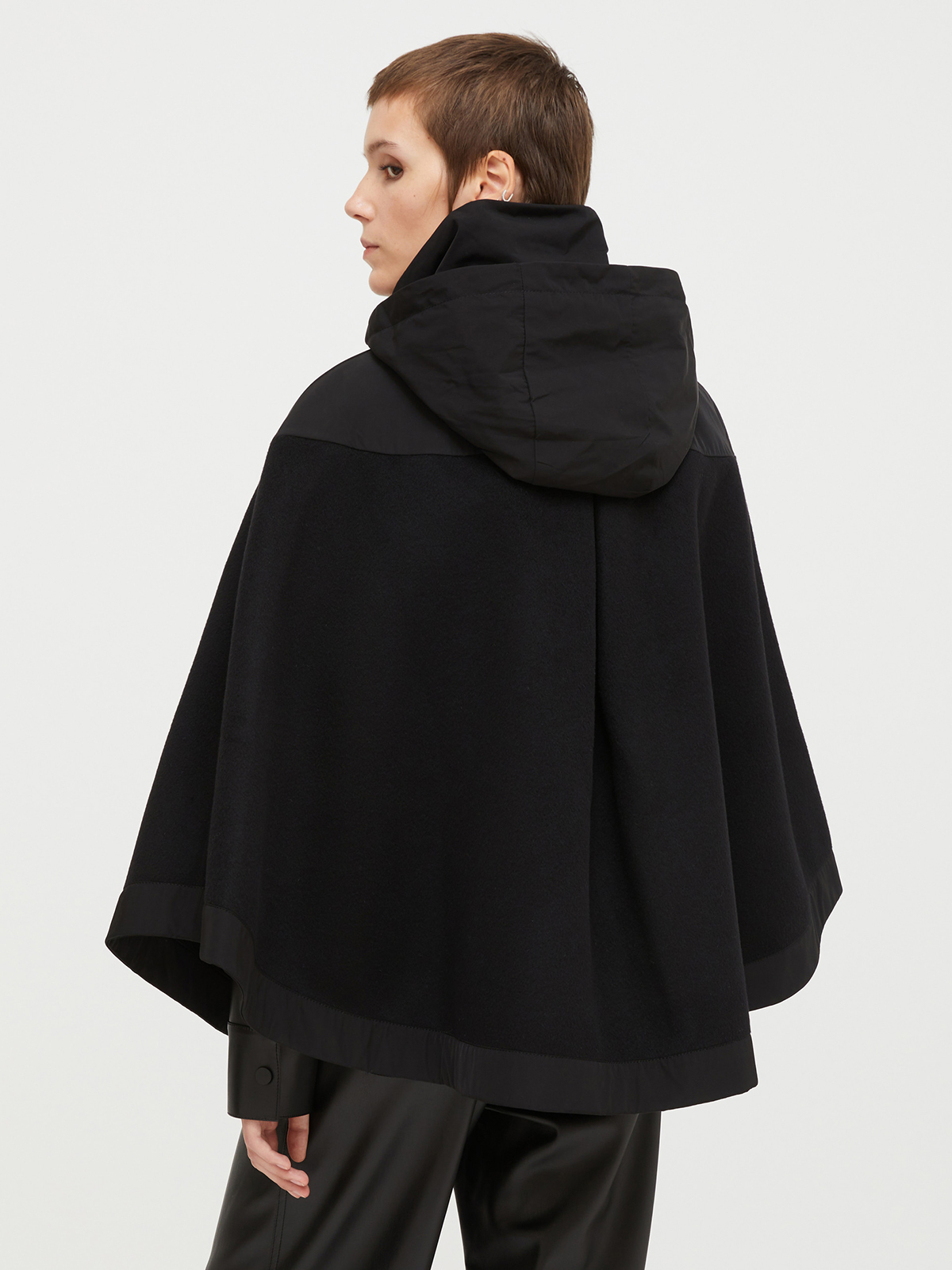 ウール ブレンド ケープ コート｜Intrend (イントレンド) 公式