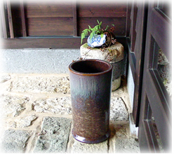 日本製有田焼傘立イワオベセラ