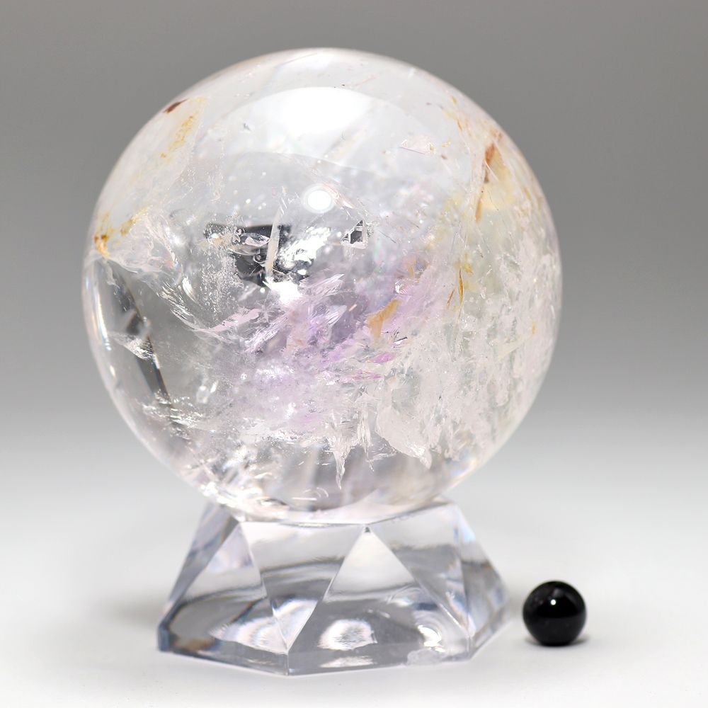 希少！]ブラジル産水入り水晶丸玉/リモナイト内包アメジスト共生