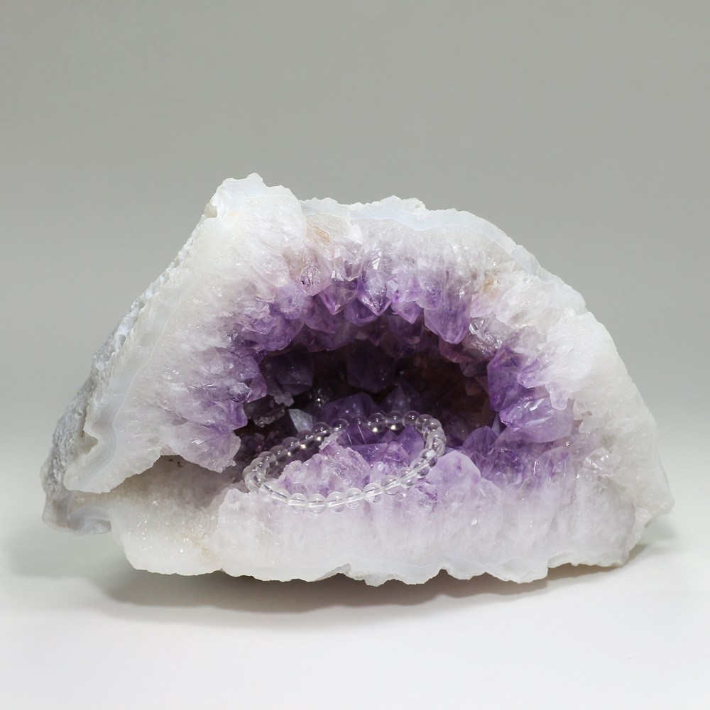 インド/カルール産]アメジストドーム/ジオードタイプ（濃いラベンダー