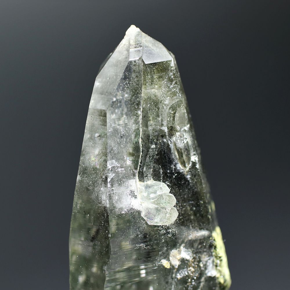 ガネッシュヒマール/ラパ産]ヒマラヤ水晶原石ナチュラルポイント（全長