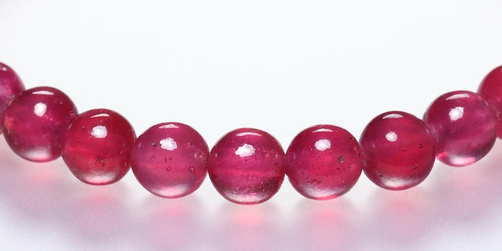 高品質++]宝石質ルビーブレスレット（約6.5mm玉） - 埼玉県吉川市の
