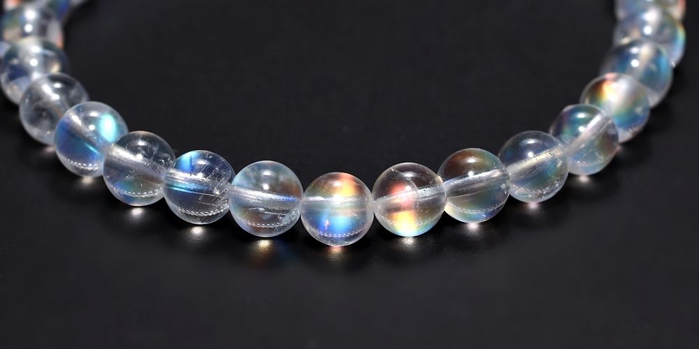 トップクォリティ/宝石質]別鉱床マダガスカル産ホワイトラブラドライト