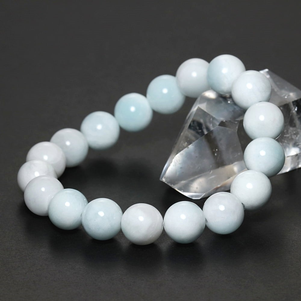 高品質]ホワイトアイスラリマーブレスレット（約11mm玉） - 埼玉県吉川