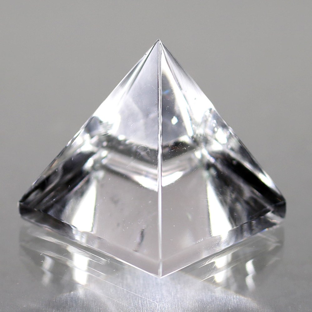 ガネッシュヒマール産ヒマラヤ水晶ピラミッド - 埼玉県吉川市の天然石