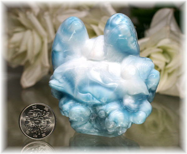 ドミニカ産]ラリマー彫刻イルカ - 埼玉県吉川市の天然石専門店・水晶