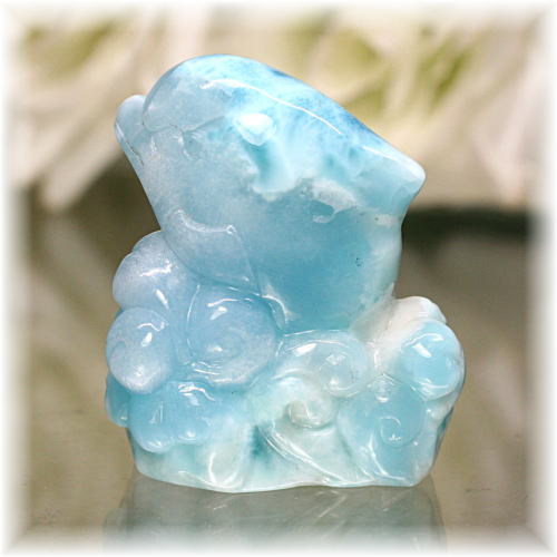 ドミニカ産]ラリマー彫刻イルカ - 埼玉県吉川市の天然石専門店・水晶