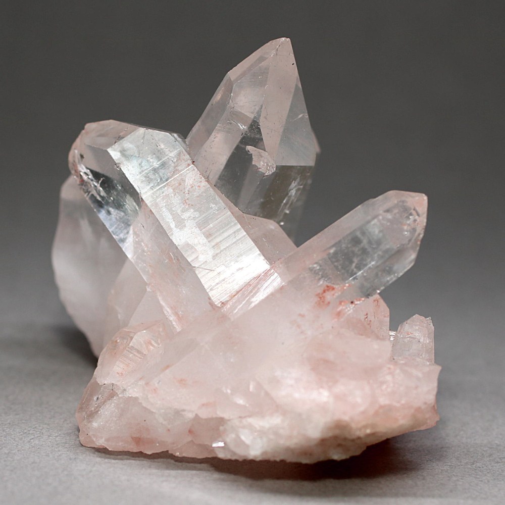 特別価格/高品質・マニカラン産]ヒマラヤ水晶クラスター/原石/淡い