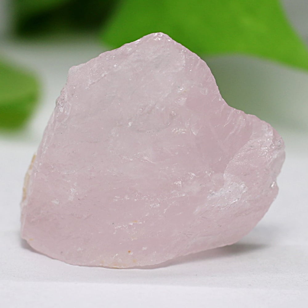 ブラジル産]ピンクモルガナイト原石 - 埼玉県吉川市の天然石専門店