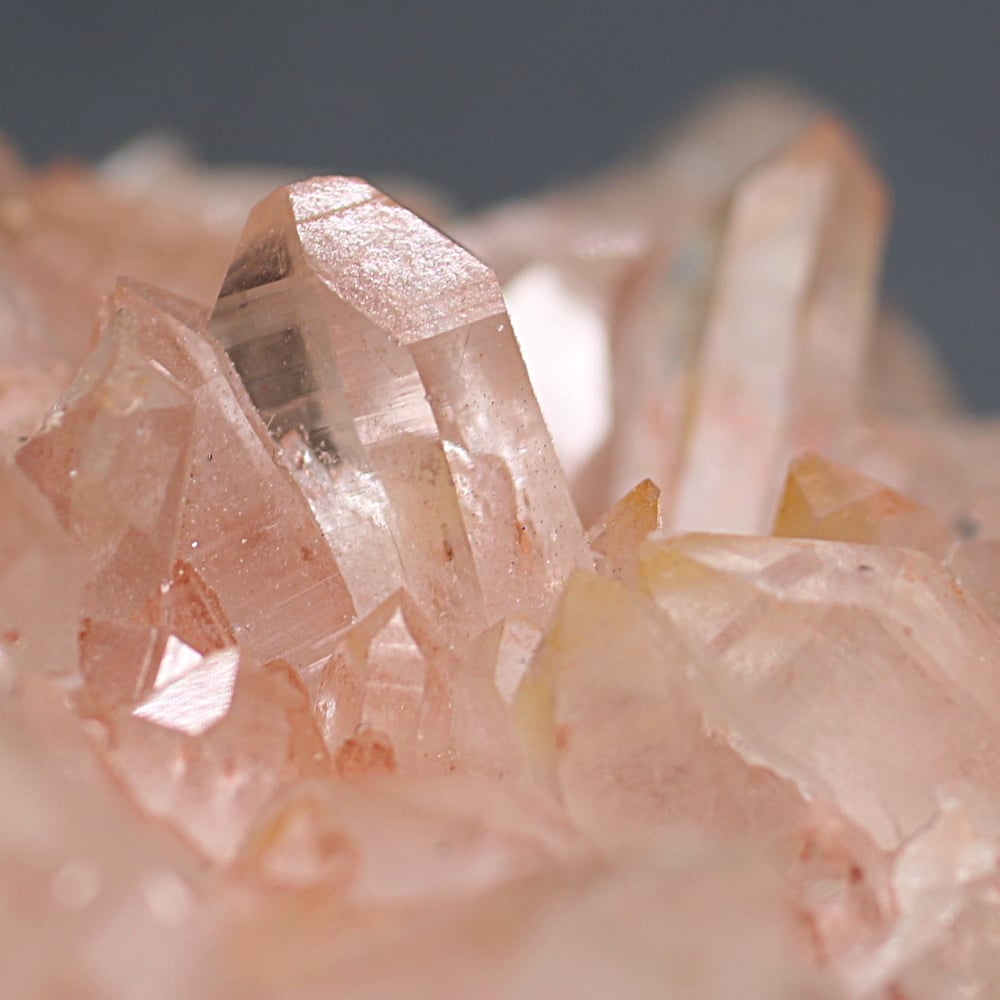 高品質]インド/マニカラン産ヒマラヤ水晶クラスター/原石小さめサイズ