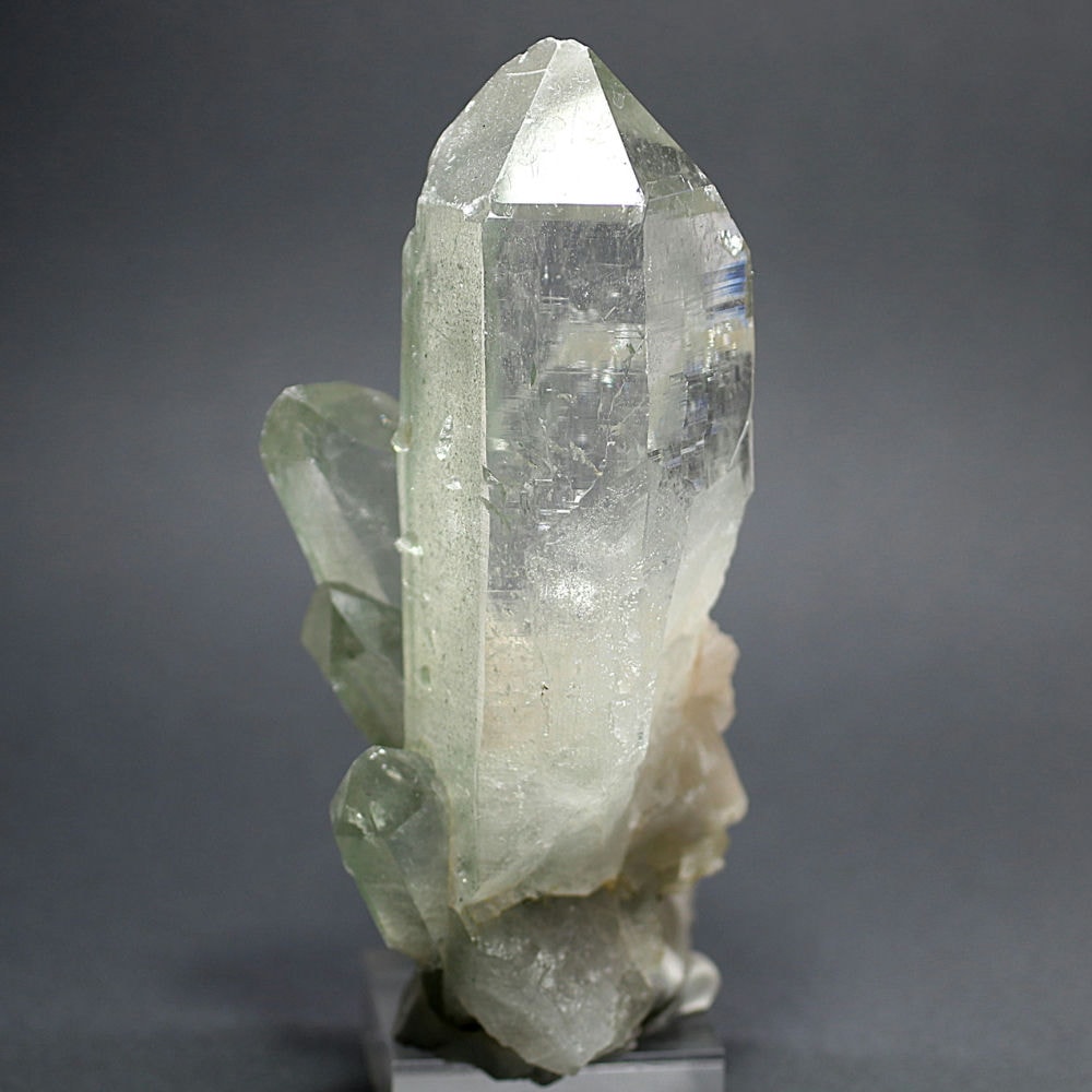 特別価格]インド/マニハール産ヒマラヤ水晶クラスター/グリーン