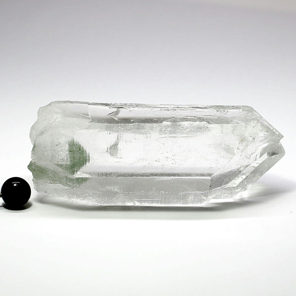 高品質+]インド/マニハール産ヒマラヤ水晶ナチュラルポイント/グリーン