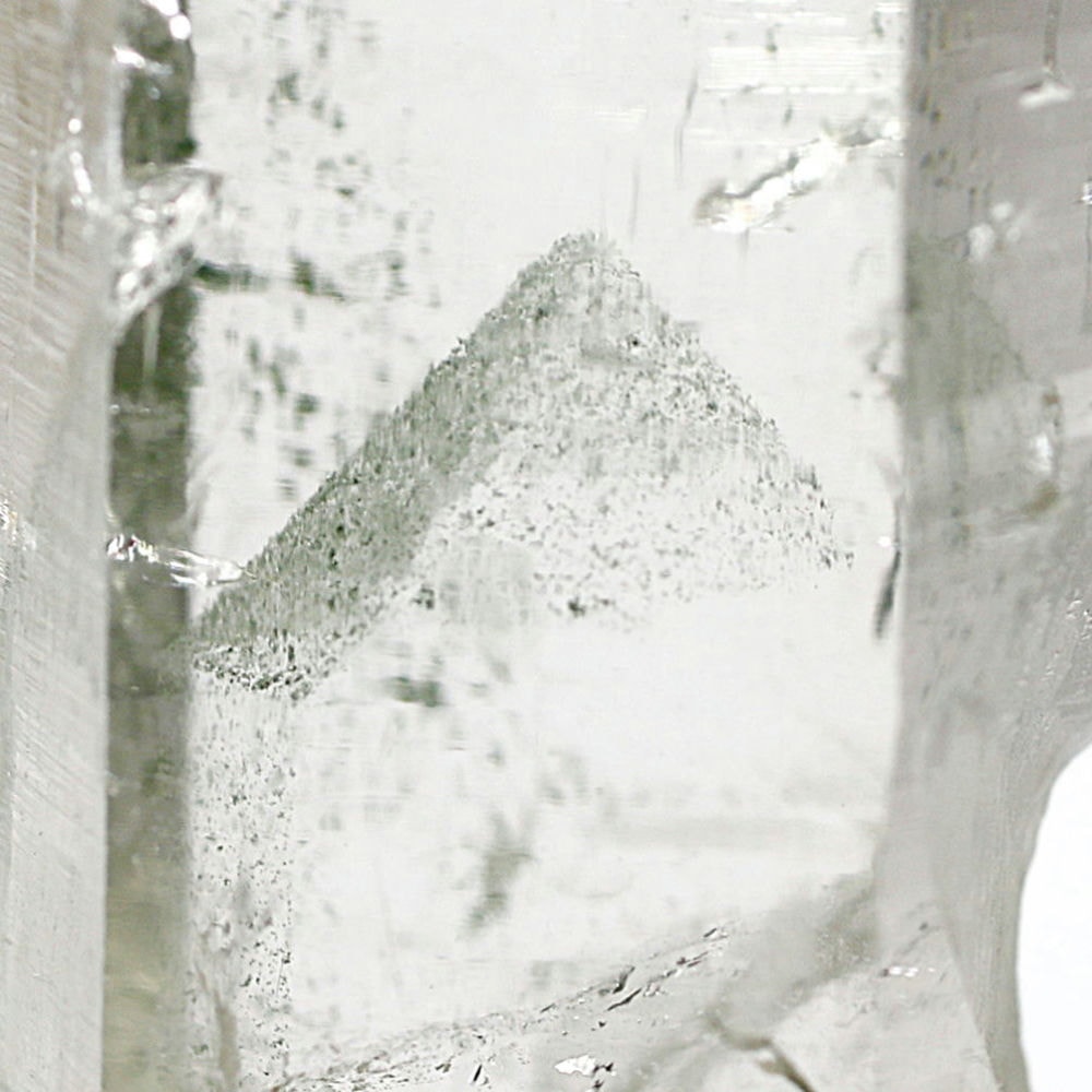 高品質+]インド/マニハール産ヒマラヤ水晶ナチュラルポイント/グリーン