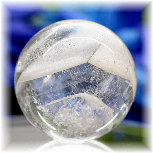 マダガスカル産]ホワイトファントム水晶丸玉/スフィア（球体直径22.3mm