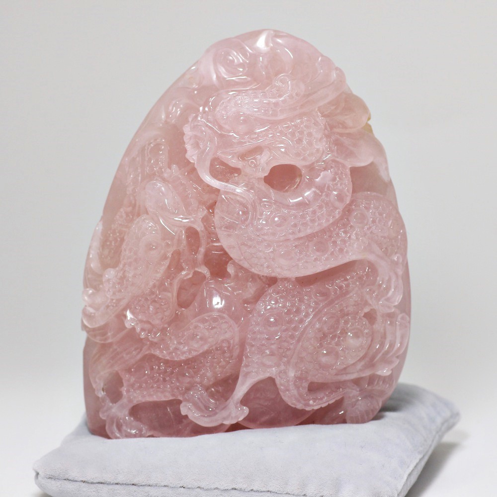 最高品質]ローズクォーツ(辰)龍彫刻（専用台座付） - 埼玉県吉川市の