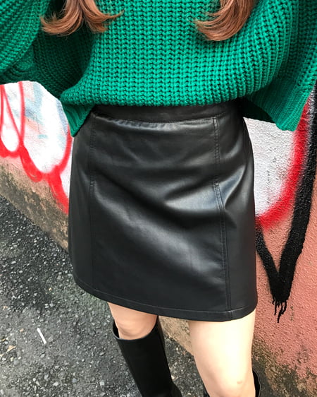 フェイクレザー台形スカート｜INGNI(イング) 公式通販｜INGNI STORE