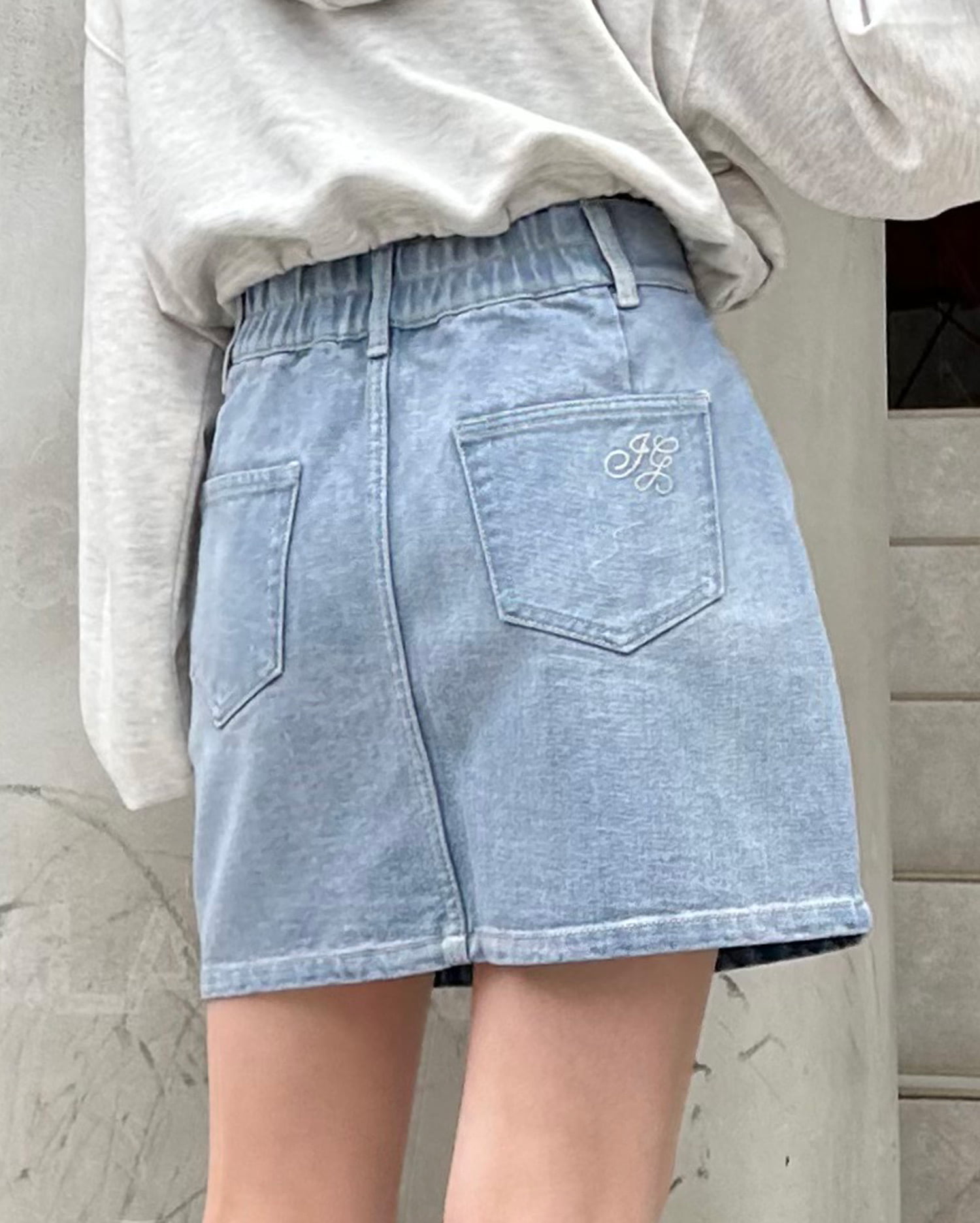 ポケット刺しゅうデニムマイクロミニスカート｜INGNI(イング) 公式通販