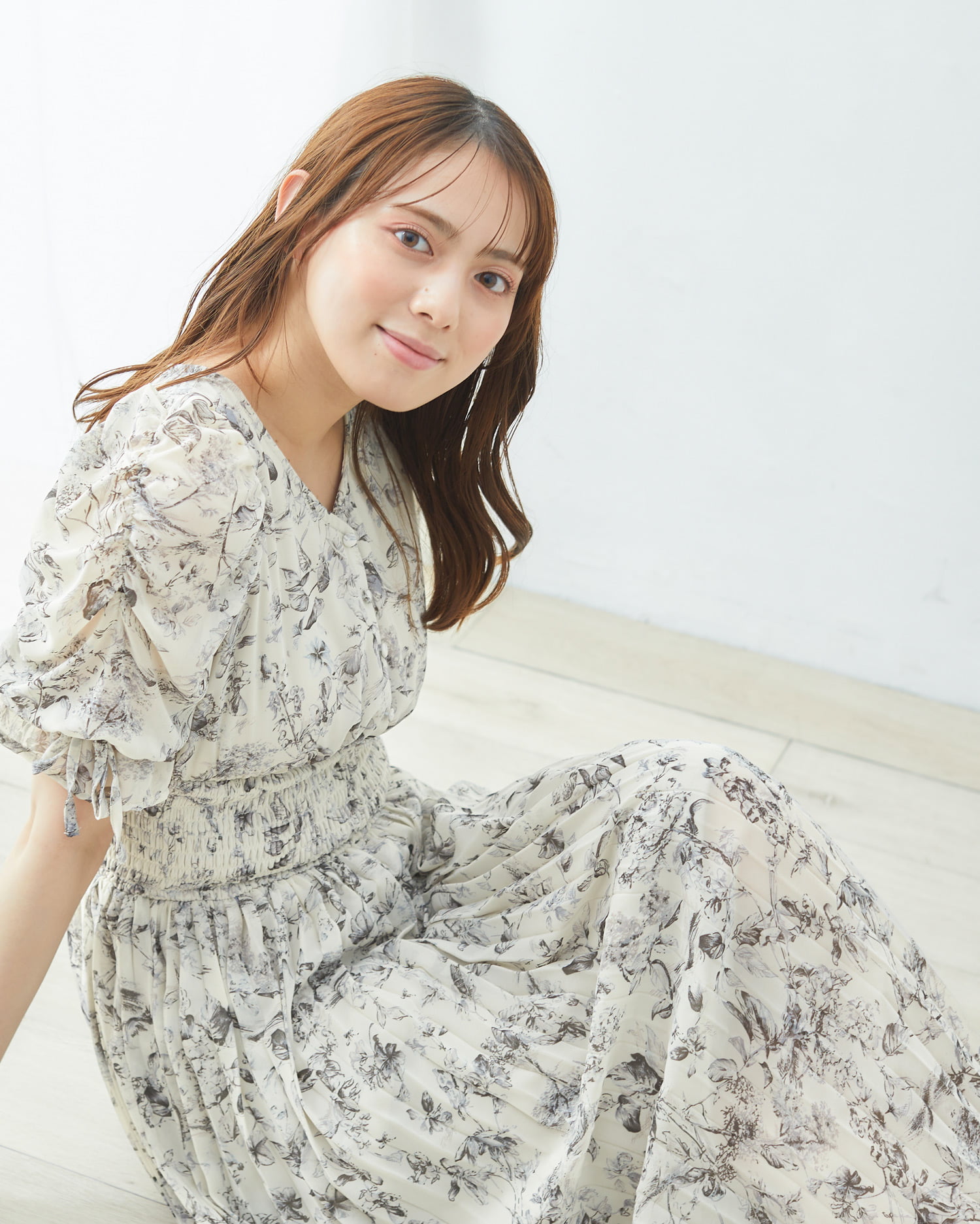 花柄シフォンVネックプリーツワンピース｜INGNI(イング) 公式通販